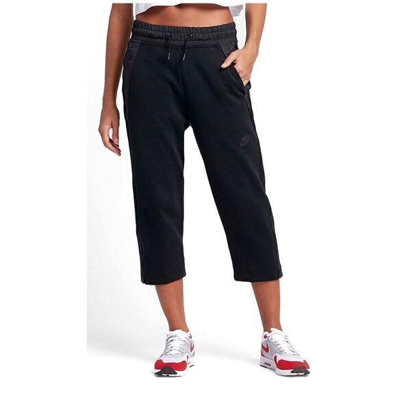 Nike Women's Tech Fleece Cropped Sneaker Pants Black Size XS NEW with tags - Picture 2 of 10